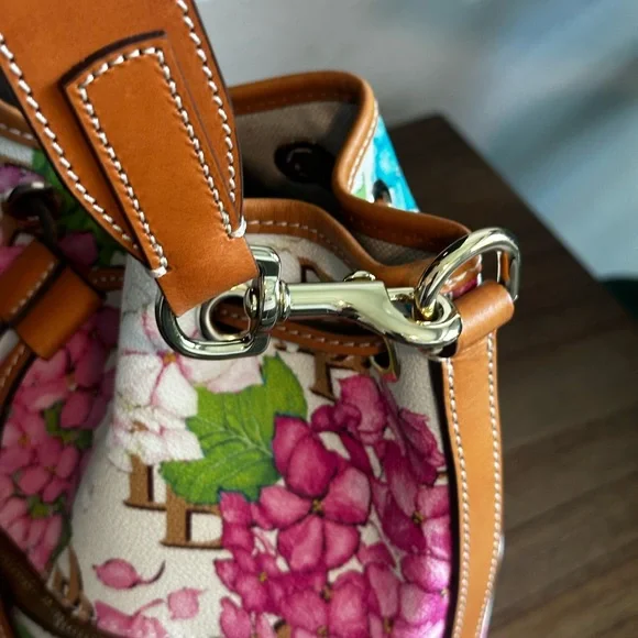 Dooney & Bourke Floral Bucket Bag - Like New! See Video! - Picture 13 of 13